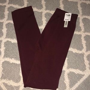 Maroon leggings